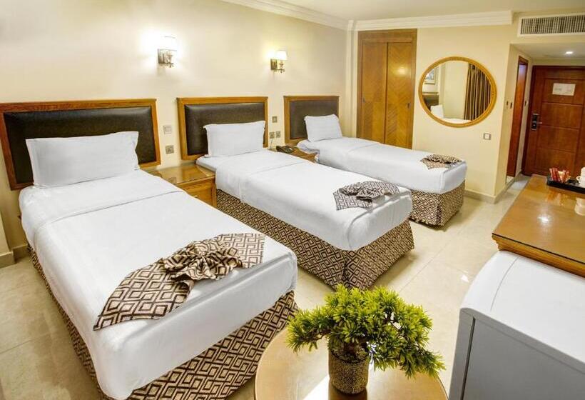 Economy Triple Room, Dweik Hotel Luxury 3