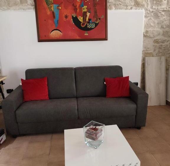 آپارتمان 2 خوابه, La Casa Nel Vico