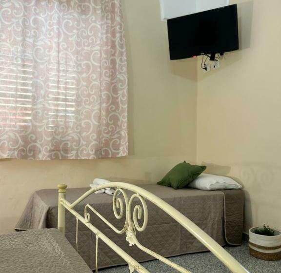 스탠다드 트리플 룸, Meta Salento Rooms