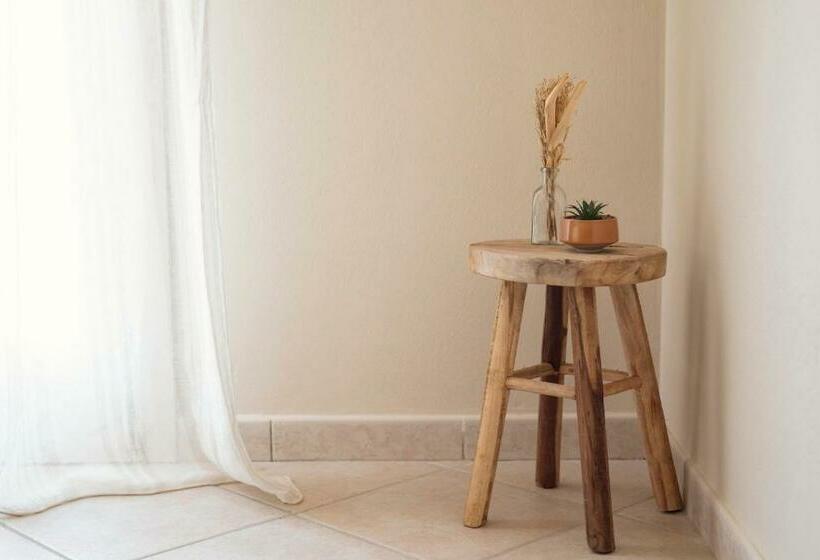 استودیوی استاندارد با چشم‌انداز دریا, Zefiro Apartments