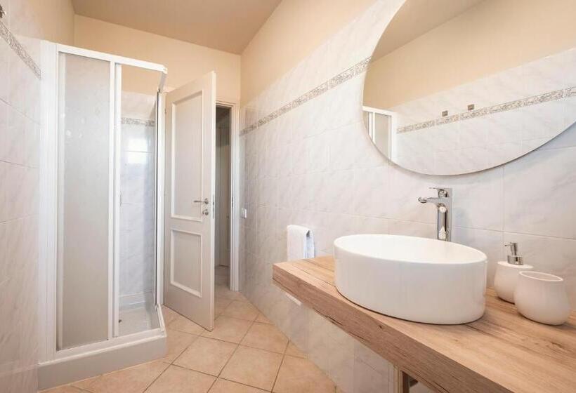 آپارتمان 1 خوابه با چشم‌انداز دریا, Zefiro Apartments