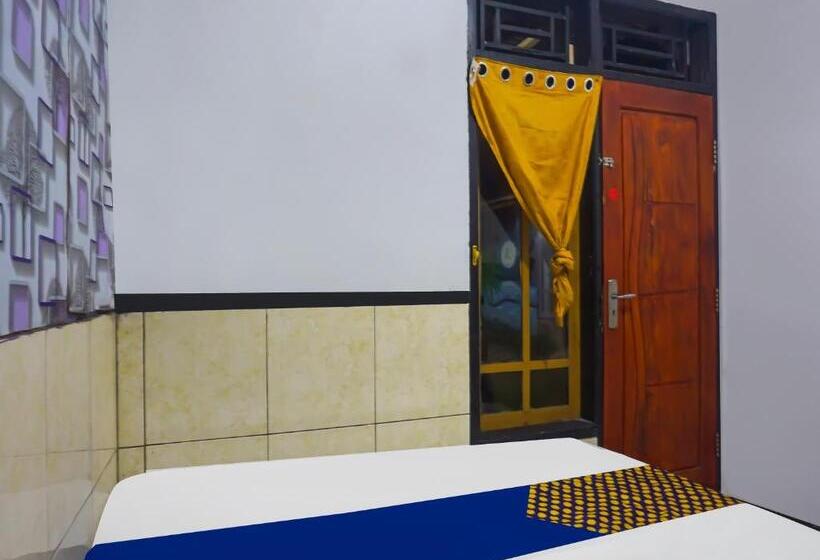 חדר סטנדרט, Spot On 92154 Nusasari Guest House