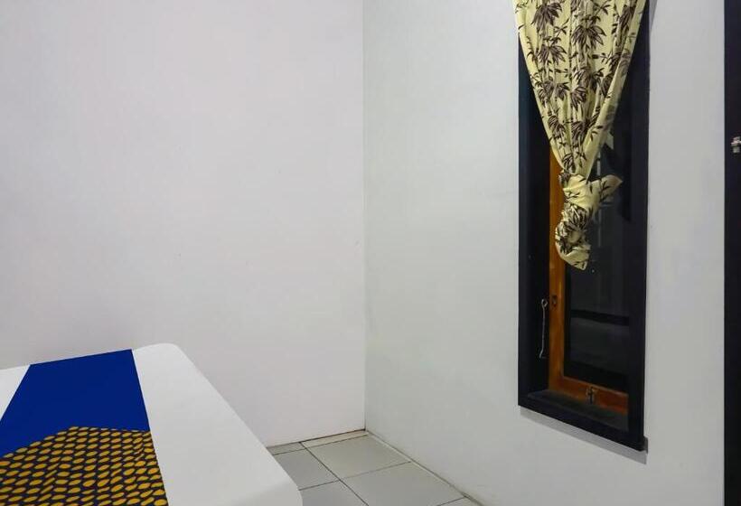 חדר סטנדרט, Spot On 92154 Nusasari Guest House
