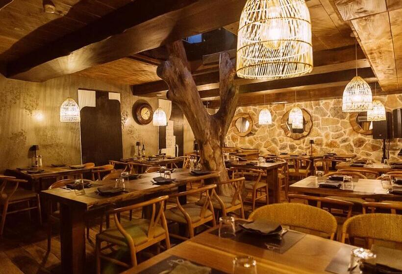 자쿠지 스위트, Le Fouquet Boutique