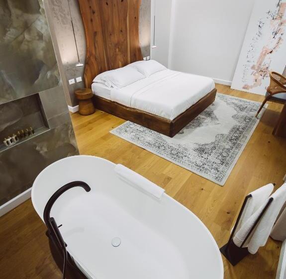 자쿠지 스위트, Le Fouquet Boutique