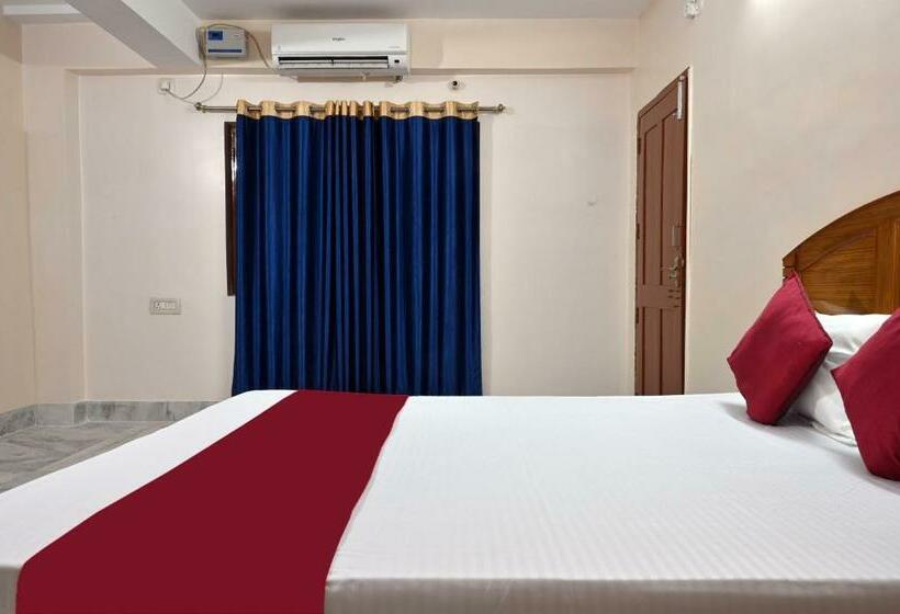 Quarto Deluxe, The Clovers Inn Boring Road