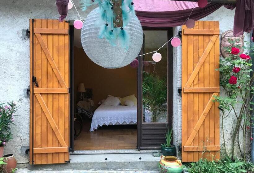 Номер Стандарт Вид на Сад, Au Pain Des Anges