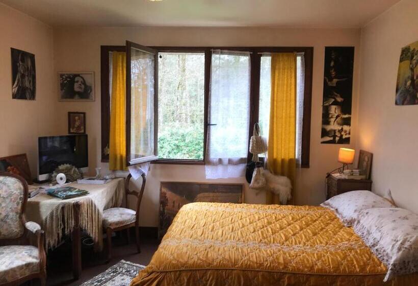 Номер Стандарт Вид на Сад, Au Pain Des Anges