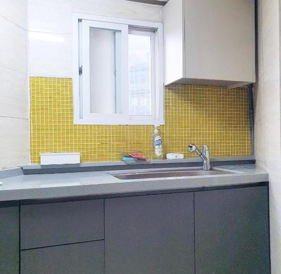 חדר סטנדרט יחיד, Hub House Livingtel