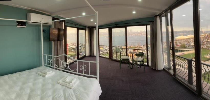 اتاق لوکس با چشم‌انداز دریا, Suit üsküdar