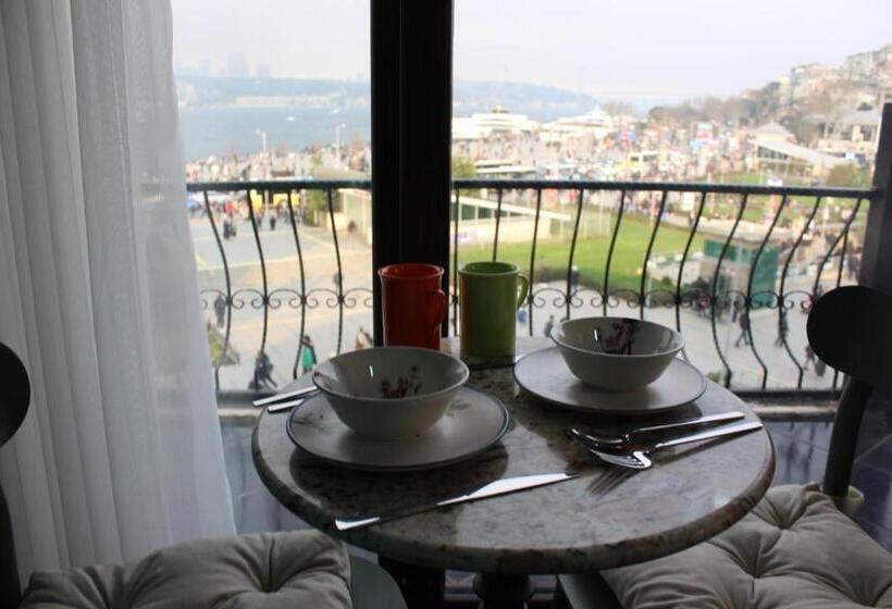 اتاق لوکس با بالکن و چشم‌انداز دریا, Suit üsküdar