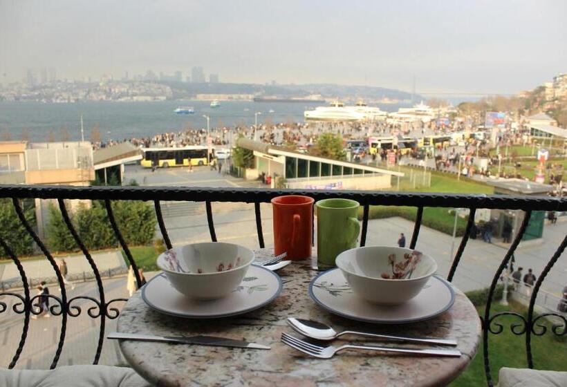 اتاق لوکس با بالکن و چشم‌انداز دریا, Suit üsküdar