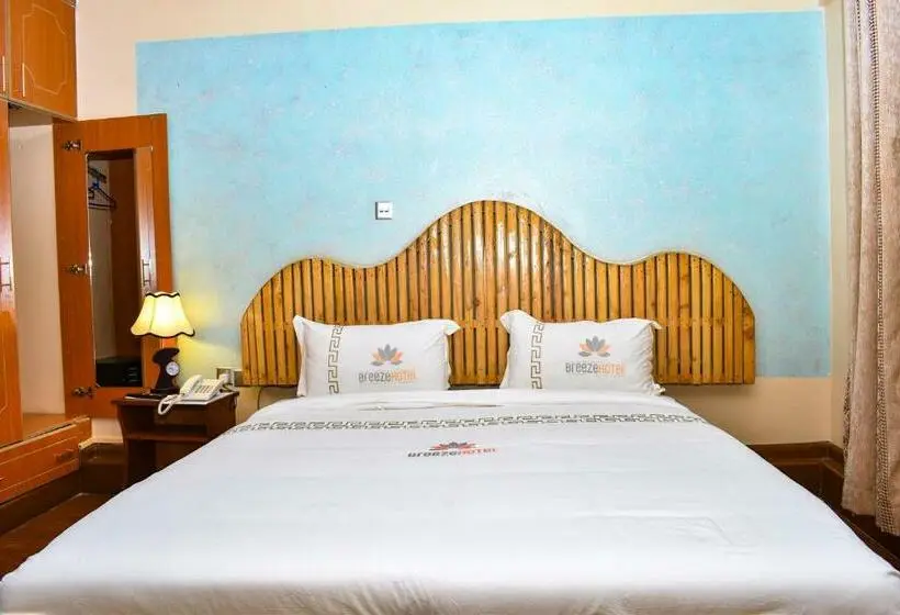اتاق لوکس با تخت بزرگ, Breeze Hotel Nyahururu