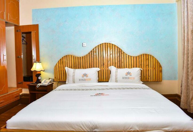 اتاق لوکس با تخت بزرگ, Breeze Hotel Nyahururu