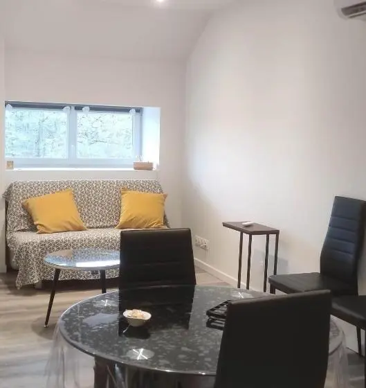 １ベッドルームアパートメント, Gîte Les Grandes Maisons Cœur Forêt D Orléans Et Espace Bien être Jacuzzi Hammam Spa