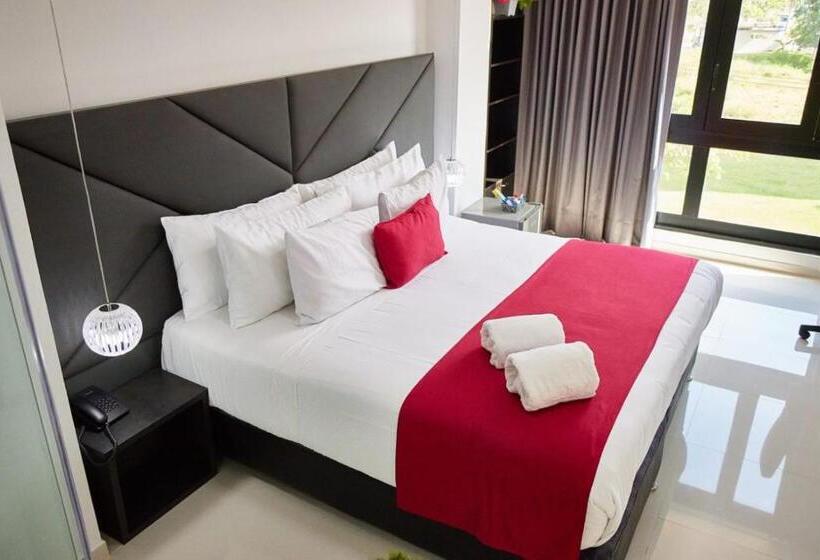 סוויטה, San Francisco Pitalito