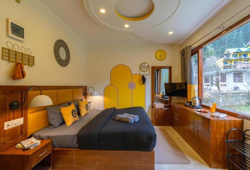 اتاق استاندارد, The Hosteller Kasol, Parvati Valley