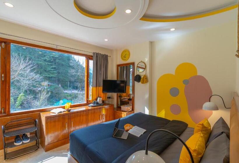 اتاق استاندارد, The Hosteller Kasol, Parvati Valley