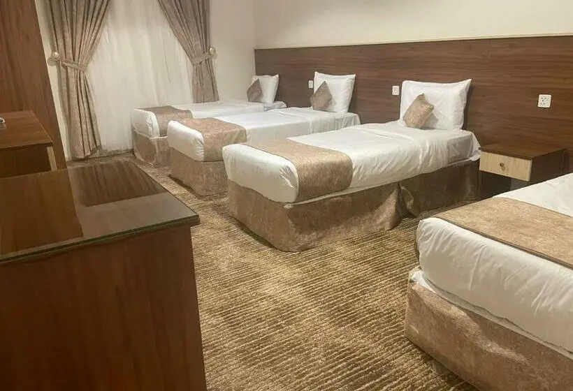エコノミー４人部屋, فندق سمى الخير