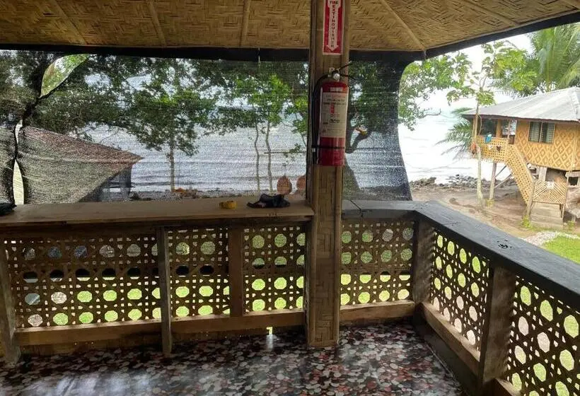 オーシャンビュースタンダードルーム, Borbon S Treehouse By The Sea