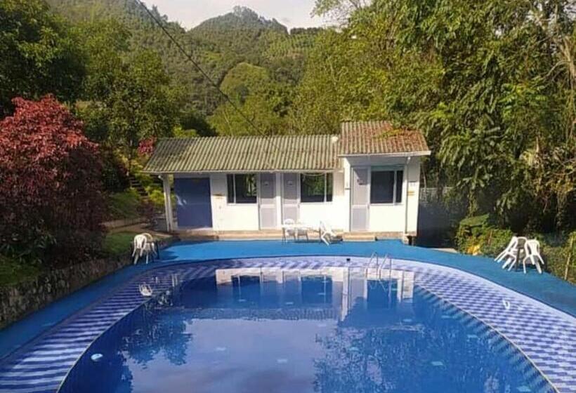 Chambre Quadruple Economy, Finca Pozo Azul