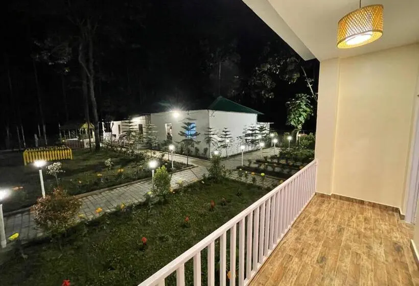 ガーデンビューデラックスルーム, Jaldapara Forest Tourist Lodge Jftl