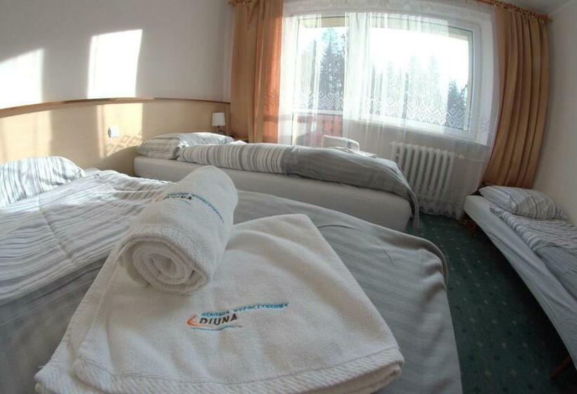 חדר סטנדרט לשלושה, Ośrodek Wypoczynkowy Diuna Beskidy
