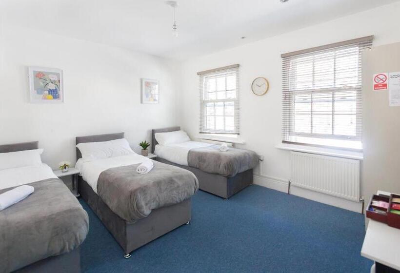 Standard Kolmen Hengen Huone Jaettu kylpyhuone, Studio9 Rooms   Next To Emirates Stadium   Budget Rooms With Shared Bathroom