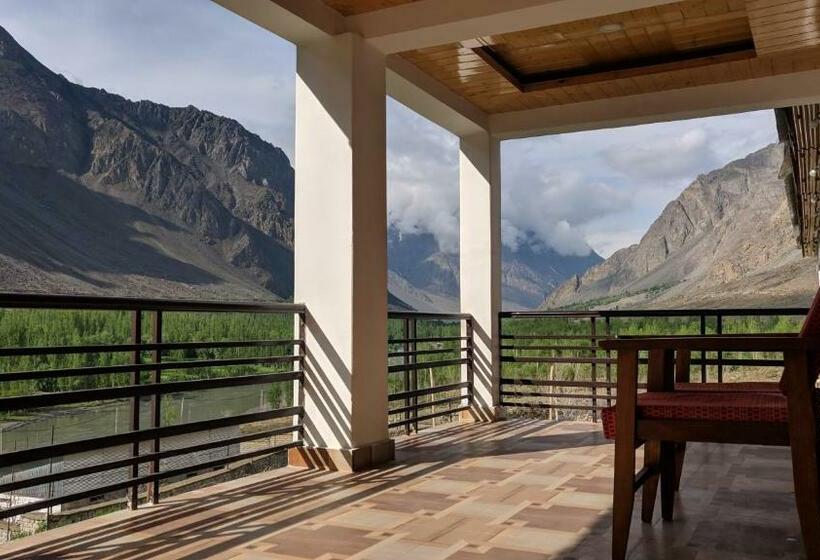 غرفة قياسية مطلّة علي البحيرة, Ashuna Hotel & Resort