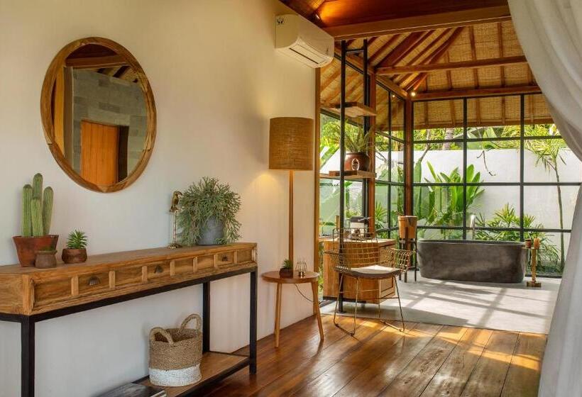Люкс с Балконом, East Bali Volcano View Resort & Spa   Adults Only Area