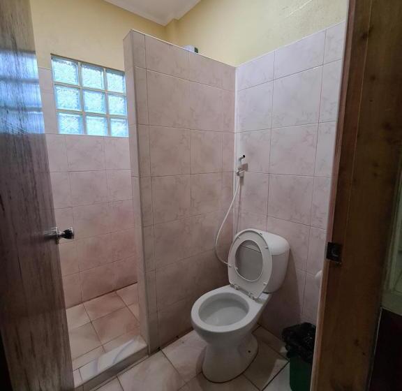 اتاق استاندارد, La Familia Guest House