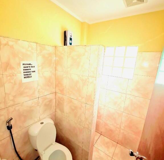 اتاق لوکس, La Familia Guest House