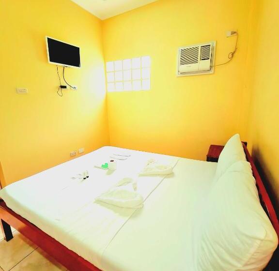 اتاق لوکس, La Familia Guest House