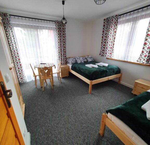 غرفة قياسية رباعية مزودة بشُرفة, Przy Tartaku