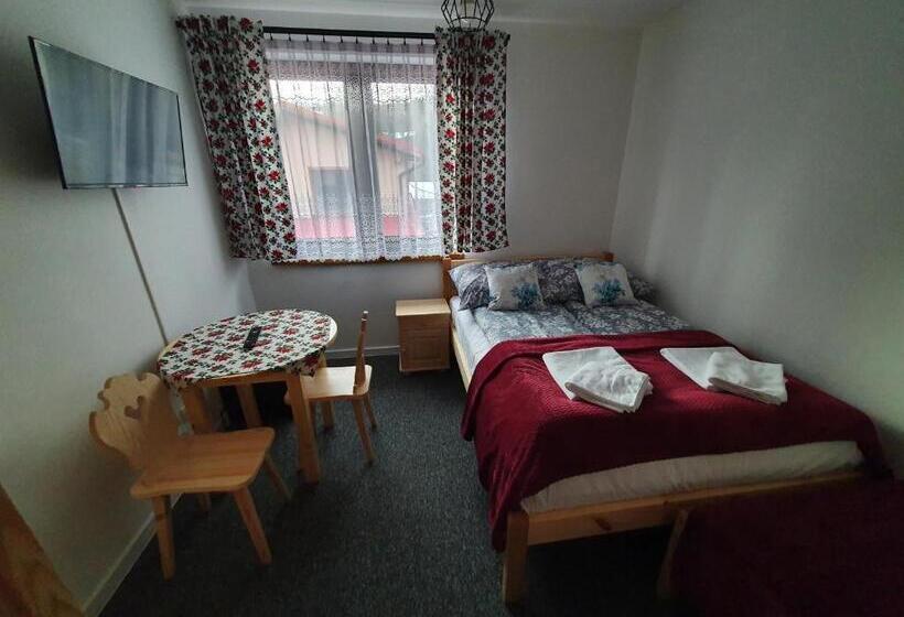 غرفة قياسية ثلاثية, Przy Tartaku