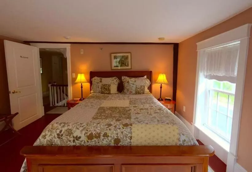 デラックスルーム, Ballard House Inn