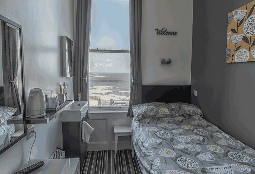 חדר בסיסי חדר אמבטיה משותף, Miricia Guest House