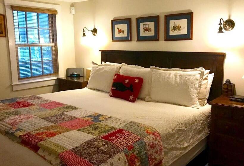 침실 1개 아파트, Revere Guest House