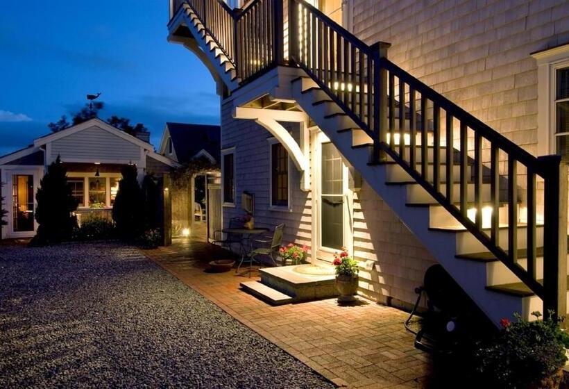 기본룸, Revere Guest House