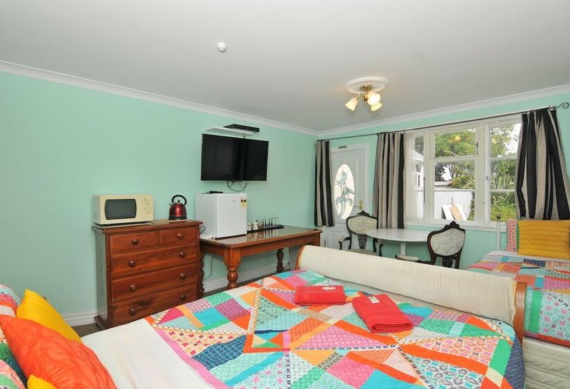 Номер Стандарт Трехместный, Richmond Guest House