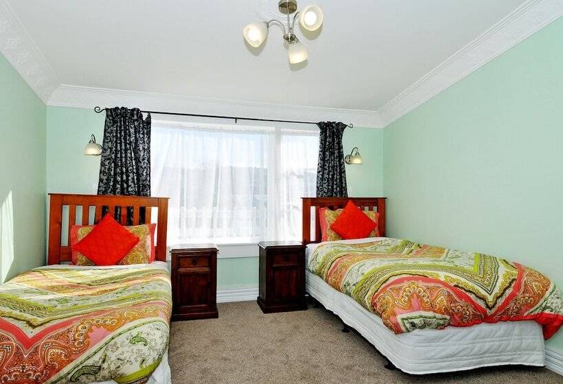 Номер Стандарт Трехместный, Richmond Guest House