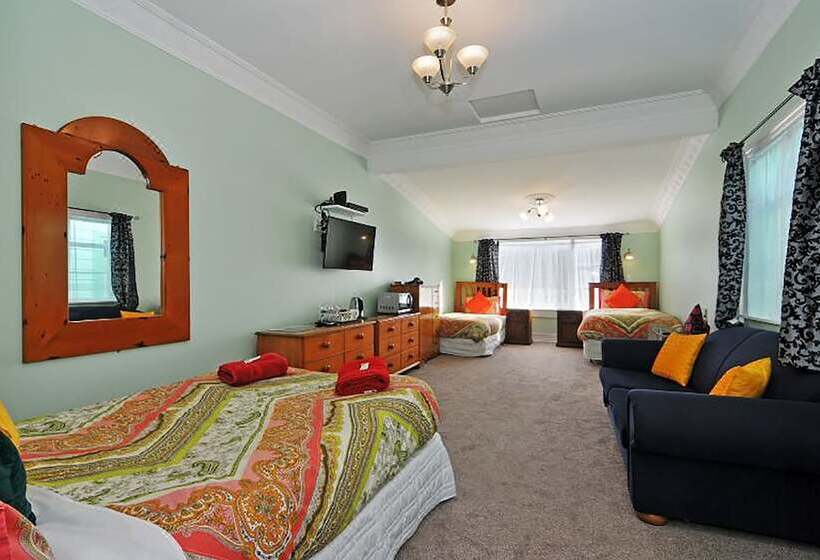 Номер Стандарт Трехместный, Richmond Guest House