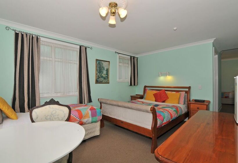 Номер Стандарт Трехместный, Richmond Guest House