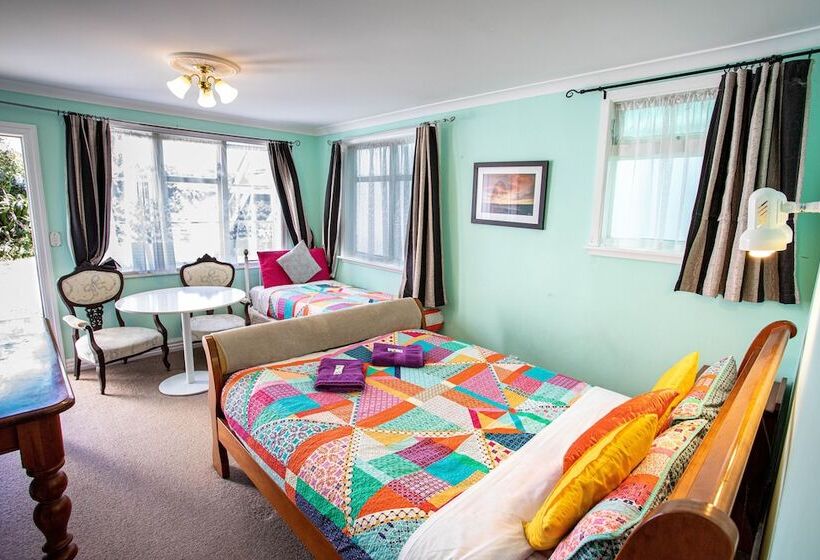 Номер Стандарт Трехместный, Richmond Guest House