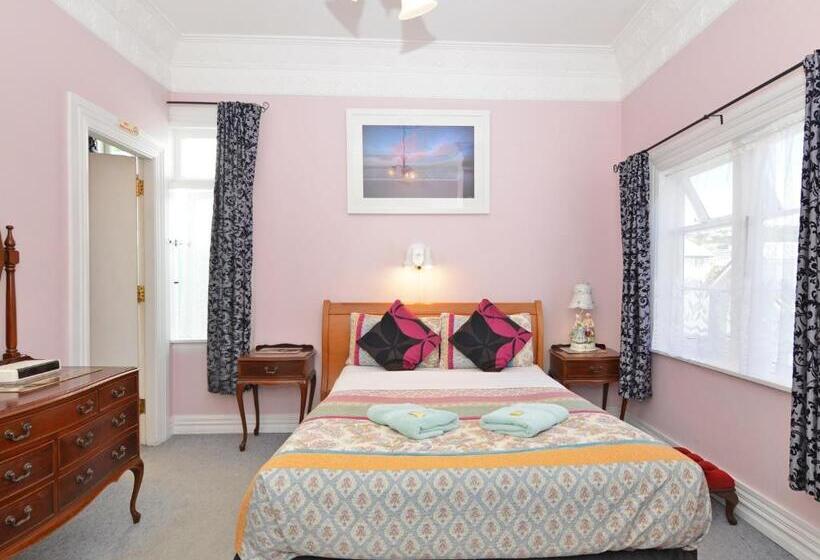 Номер Стандарт, Richmond Guest House