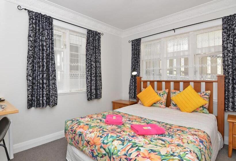 Люкс Повышенной Комфортности, Richmond Guest House