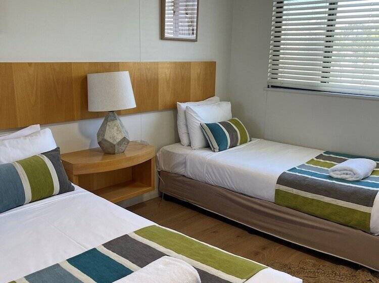 דירת 2 חדרי שינה עם נוף לגינה, Catalina Resort