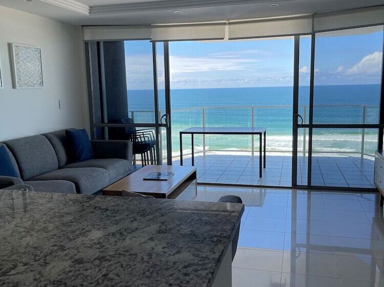 Superior 2-bedroom flat with sea view, Catalina Resort