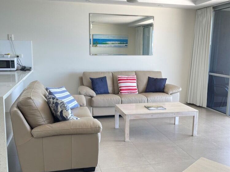 Superior 2-bedroom flat with sea view, Catalina Resort