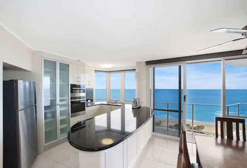 דירת פרמיום 3 חדרי שינה, Catalina Resort